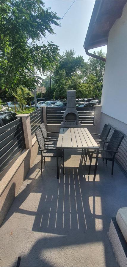 Apartmani Roki Τούζλα Εξωτερικό φωτογραφία